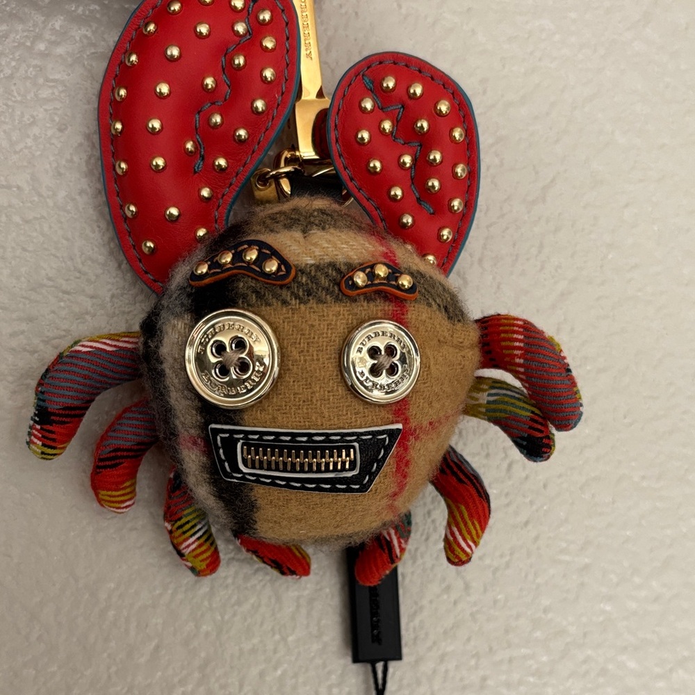 Burberry crab Bag Charm - Picture 9 of 9